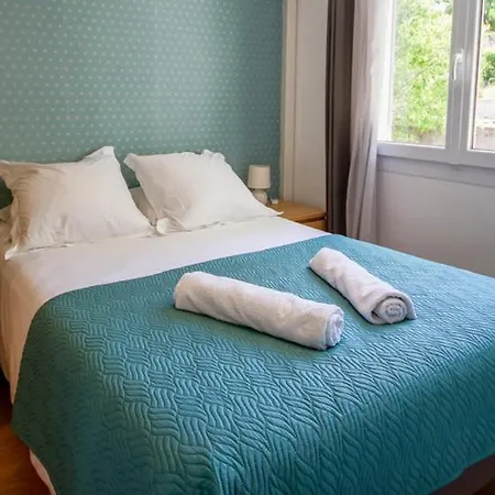 La Maison Des Roses 2 Avignon Apartment *