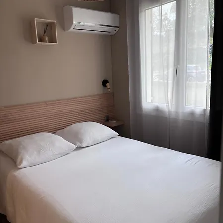 La Maison Des Roses 2 Avignon Apartment Villeneuve-les-Avignon
